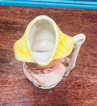 Load image into Gallery viewer, Jwg seramig fechan ‘Little Bo Peep’ Vintage Burlingtons Ware 1959-63 / Vintage Burlintons Ware 1959-63 ‘Little Bo Peep’ small cermig character jug