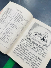 Load image into Gallery viewer, Llyfr Mawr y Plant 1 clawr caled / Hardback Llyfr Mawr y Plant 1