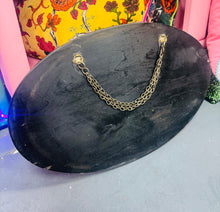 Load image into Gallery viewer, Drych Art Deco Vintage hirgrwn gydag ymyl bevelled ar gadwynau / Vintage Art Deco bevelled edge oval mirror on chains