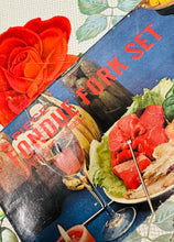 Load image into Gallery viewer, Set Fondue Retro o’r 70au yn ei focs gwreiddiol/ Retro Fondue set from the 70s in it’s original box