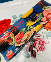 Load image into Gallery viewer, Set Fondue Retro o’r 70au yn ei focs gwreiddiol/ Retro Fondue set from the 70s in it’s original box