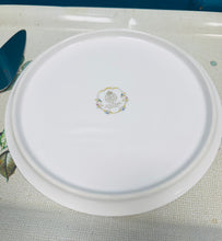 Load image into Gallery viewer, Plat teisen a chyllell gweini Mayfield Royal Worcester Vintage o 1981 / Vintage Mayfield Royal Worcester cake plate and serving knife from 1981