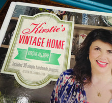 Load image into Gallery viewer, Llyfr clawr caled ‘Kirstie’s Vintage Home’ o 2012 / ‘Kirstie’s Vintage Home’ hardback book from 2012