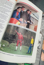 Load image into Gallery viewer, Annual ‘Match of the Day’ o 1981 / ‘Match of the Day’ Annual from 1981