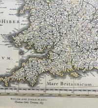 Load image into Gallery viewer, Print o fap William a John Blaeu o Brydain o 1635 mewn hen ffrâm euraidd / Print of William and John Blaeu’s map of Britain from 1635 in a Vintage gold frame