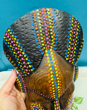Load image into Gallery viewer, Mwgwd Affricanaidd pren wedi ei gerfio â llaw a’i beintio / Vintage hand carved and painted African Wooden mask