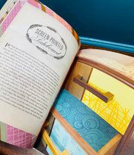Load image into Gallery viewer, Llyfr clawr caled ‘Kirstie’s Vintage Home’ o 2012 / ‘Kirstie’s Vintage Home’ hardback book from 2012