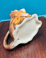 Load image into Gallery viewer, Jwg dŵr Hynafol siap ci / Antique dog shaped water pitcher