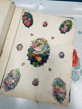 Load image into Gallery viewer, Llyfr Scrap 30 tudalen Hynafol Fictoraidd / Antique Victorian 30 page Scrap Book
