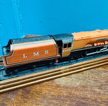 Load image into Gallery viewer, Model Atlas Editions DUCHESS LMS Locomotive 6233 / Atlas Editions DUCHESS LMS model Locomotive 6233