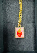 Load image into Gallery viewer, Mwclis charms bychan / Small charm necklace