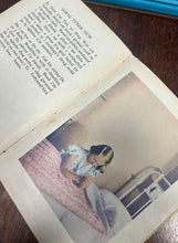 Load image into Gallery viewer, Addoliad Plentyn, cyfieithiad o lyfr Y Parch G.R. Harding Wood o 1945 / ‘Addoliad Plentyn’, a translation of the Rev. G.R. Harding Wood’s book from 1945