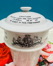 Load image into Gallery viewer, Cynhesydd Bwyd Pyramid Ironstone Gwyn Hynafol Clarks gyda Hysbysebu Hynafol / Antique White Ironstone Clarks Pyramid Food Warmer with Antique Advertising