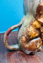 Load image into Gallery viewer, Jwg dŵr Hynafol siap ci / Antique dog shaped water pitcher