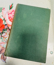 Load image into Gallery viewer, Nofel ‘Gwen Tomos’ gan Daniel Owen, argraffiad o 1962 / 1962 edition of ‘Gwen Tomos’ nofel by Daniel Owen