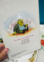 Load image into Gallery viewer, Set o 4 llyfryn pop-up ‘The Wind in the Willows’ Vintage o 1988 / Set of 4 Vintage pop-up ‘The Wind in the Willows’ book from 1988