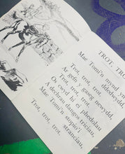 Load image into Gallery viewer, Llyfr ‘Clap! Clap!!’ gan Enid E Thomas o 1964 / ‘Clap! Clap!!’ book by Enid E Thomas from 1964