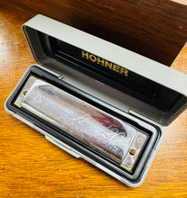 Load image into Gallery viewer, Hohner Special 20 C Harmonica yn ei gês gwreiddiol / Harmonica Hohner Special 20 C in its original case