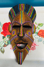 Load image into Gallery viewer, Mwgwd Affricanaidd pren wedi ei gerfio â llaw a’i beintio / Vintage hand carved and painted African Wooden mask