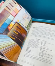 Load image into Gallery viewer, Llyfr clawr caled ‘Kirstie’s Vintage Home’ o 2012 / ‘Kirstie’s Vintage Home’ hardback book from 2012
