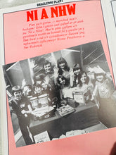 Load image into Gallery viewer, ‘Llyfr Mawr 3 HTV’ Vintage o 1980 / Vintage ‘Llyfr Mawr 3 HTV’ book from 1980