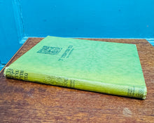 Load image into Gallery viewer, Argraffiad Cyntaf o Lyfr clawr caled ‘Y Tylwyth Teg’ gan Hugh Evans o 1935 gyda arluniaeth gan T.J. Bond / First Edition of ‘Y Tylwyth Teg’ hardback book by Hugh Evans from 1935 with drawings by T.J. Bond