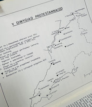 Load image into Gallery viewer, Llyfr ‘Atlas Sir Gaernarfon’ o 1976 / ‘Atlas Sir Gaernarfon’ book from 1976
