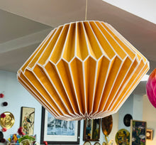 Load image into Gallery viewer, Cysgodlen lamp papur / Paper lampshades