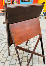 Load image into Gallery viewer, Bwrdd du Edwardaidd yn troi'n ddesg plentyn, gyda bwrdd efo 20 o ddelweddau yn sgrolio / Edwardian child’s drawing black board converting into a desk, with a scrolling picture board with 20 images