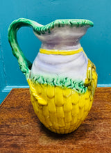 Load image into Gallery viewer, Jwg Hynafol pen maharen Majolica Adam a Bromley o’r 1880au / Antique Adam and Bromley Majolica ram’s head pitcher from 1880s