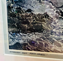 Load image into Gallery viewer, Darlun dyfrliw gwreiddiol yr artist Neal S Hopkins o Borth Neigel yn 1983 wedi ei fframio yn broffesiynol / An original professionaly framed watercolour painting of Porth Neigwl in 1983 by artist Neil S Hopkins