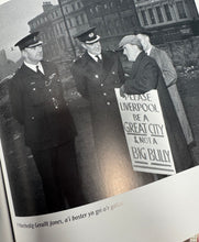 Load image into Gallery viewer, Llyfr ‘Cymru Geoff Charles’ o 2004 /  ‘Cymru Geoff Charles’’s book from 2004

