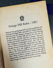 Load image into Gallery viewer, Llyfr Grange Hill o 1983 / Grange Hill book from 1983

