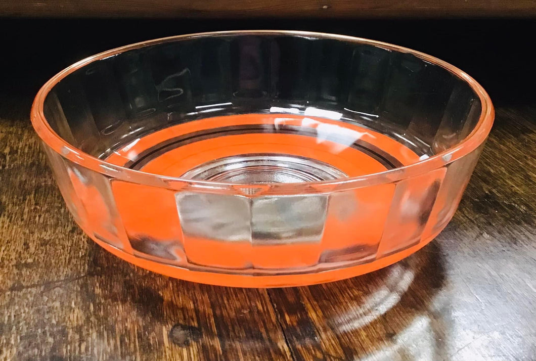 Powlen Wydr Vintage Retro efo gwaelod lliw oren /
Vintage Retro Glass Bowl with orange frosted base