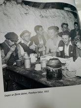 Load image into Gallery viewer, Llyfr ‘Cymru Geoff Charles’ o 2004 /  ‘Cymru Geoff Charles’’s book from 2004
