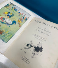 Load image into Gallery viewer, Argraffiad cyntaf o lyfr clawr caled ‘Llyfr Mawr y Plant’ o 1931 gan Jennie Thomas a J.O. Williams / First edition of the  ‘Llyfr Mawr y Plant’ hardback book from 1931 by Jennie Thomas and J.O. Williams
