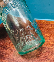 Load image into Gallery viewer, Potel Hynafol gwydr clir ‘Alf Mather Wholesale Bottler Mold’ / Antique clear glass ‘Alf Mather Wholesale Bottler Mold’ bottle
