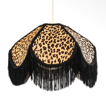 Load image into Gallery viewer, Cysgodlen lamp melfed gyda phatrwm llewpard mewn arddull Fictoraidd gyda ymylon a thaseli du / Victorian designed velvet leopard print lampshade with black trims and tassels

