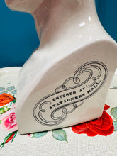 Load image into Gallery viewer, Pen Seramig Antiqued Phrenology mawr / Large
Antiqued Ceramic Phrenology head
