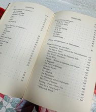 Load image into Gallery viewer, Llyfr ‘Poems of Shelley’ lledr Hynafol wedi argraffu yn 1908 gan Macmillan &amp; co / Antique leather ‘Poems of Shelley’ book published by  Macmillan &amp; co in 1908
