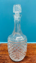 Load image into Gallery viewer, Decanter gwydr Retro o’r 70au / Retro glass decanter from the 70s
