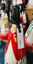 Load image into Gallery viewer, Myfanwy y Ladi Gymreig seramig wedi ei gwneud â the llaw / Handmade ceramic Myfanwy the Welsh Ladi
