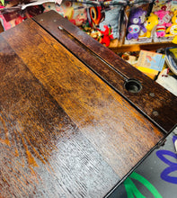 Load image into Gallery viewer, Desg ysgol Mahogany o’r cyfnod Edwardaidd / Edwardian Antique Mahogany school desk
