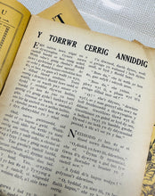 Load image into Gallery viewer, Cylchgrawn ‘Cymru’r Plant’ Tachwedd 1934 /  ‘Cymru’r Plant’ magazine from November 1934
