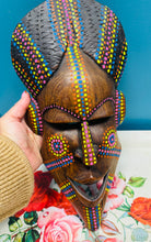 Load image into Gallery viewer, Mwgwd Affricanaidd pren wedi ei gerfio â llaw a’i beintio / Vintage hand carved and painted African Wooden mask
