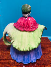 Load image into Gallery viewer, Tebot mawr Hen ddyns Fictorianaidd Tony Wood Hynafol / Antique Tony Wood Victorian old Lady large teapot
