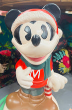 Load image into Gallery viewer, Ffigwr Nadoligaidd 24 modfedd Mickey Mouse Disney Vintage look sydd yn goleuo / Mickey Mouse Disney Christmas 24 inch Figure Light Up Vintage look
