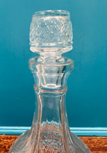 Load image into Gallery viewer, Decanter gwydr Retro o’r 70au / Retro glass decanter from the 70s
