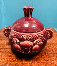 Load image into Gallery viewer, Pot Beetroot Retro Sadler o’r 70au / Retro Sadler Beetroot pot from the 70s
