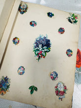 Load image into Gallery viewer, Llyfr Scrap 30 tudalen Hynafol Fictoraidd / Antique Victorian 30 page Scrap Book
